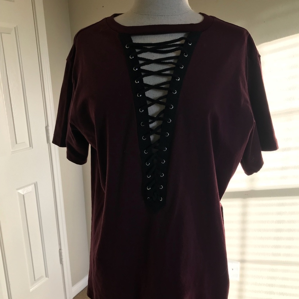 Forever 21 T-Shirt